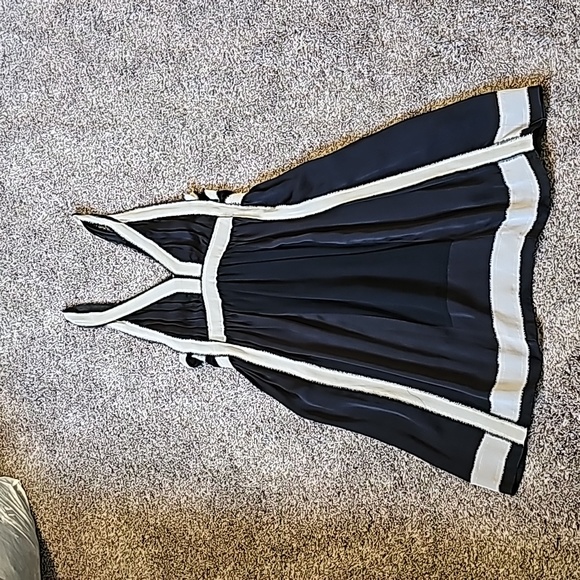 EXQUISITE VANESSA BRUNO SILK RAW EDGE EVENING DRESS tie up v neck - Picture 7 of 13